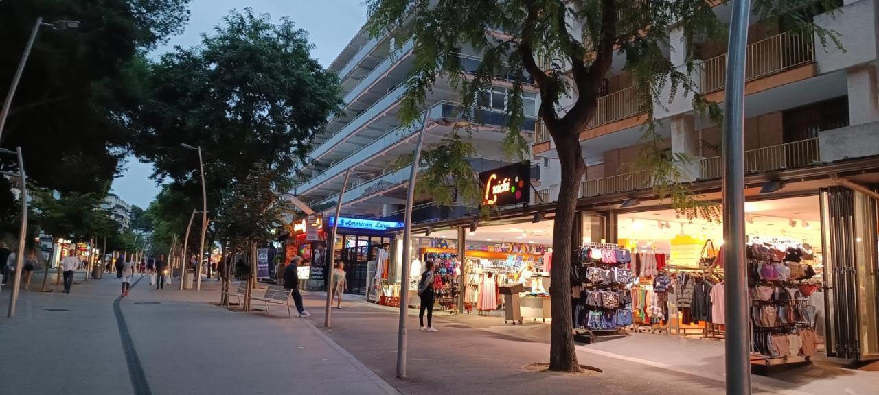 Chez Chantal 3 Chambres Au Centre Touristique De Salou Avec Garage Exteriör bild