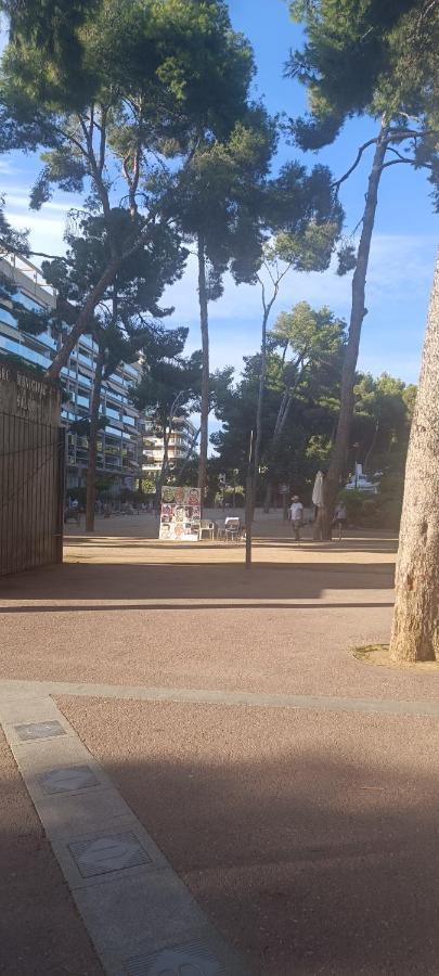 Chez Chantal 3 Chambres Au Centre Touristique De Salou Avec Garage Exteriör bild