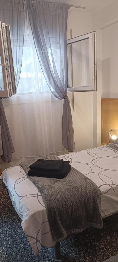 Chez Chantal 3 Chambres Au Centre Touristique De Salou Avec Garage Exteriör bild